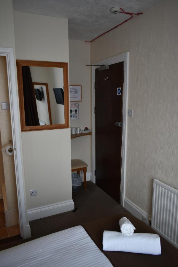 Trevellis Bed And Breakfast Newquay  Exterior photo