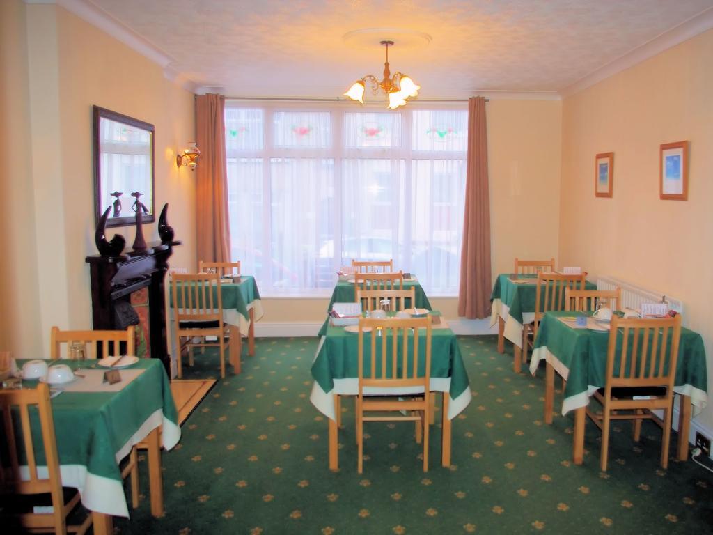 Trevellis Bed And Breakfast Newquay  Exterior photo